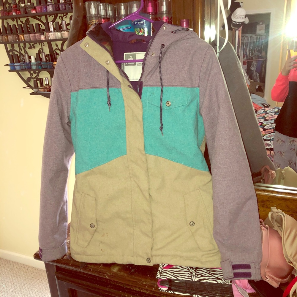 Aperture size small ski/snowboarding jacket!